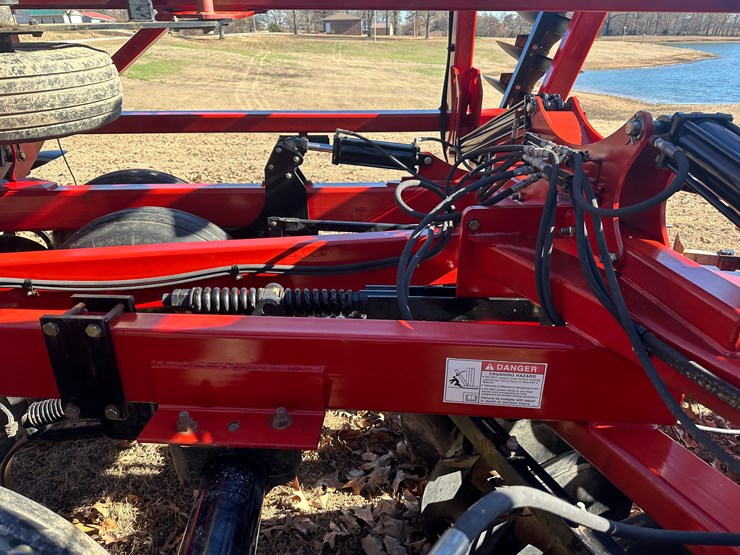 #35563-•-case-370-47'disk-image-53