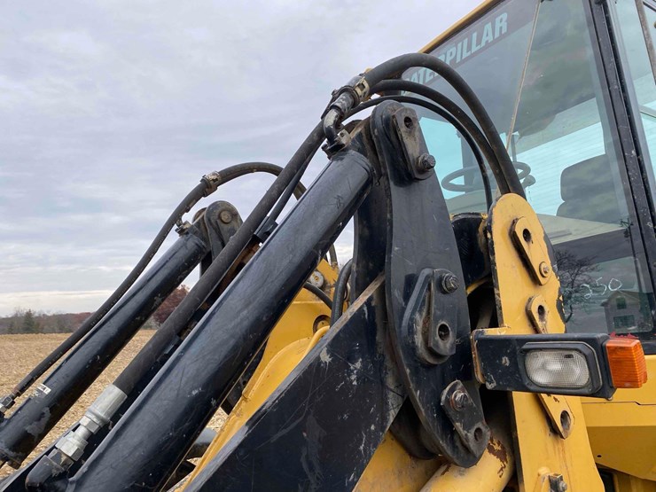 caterpillar-it28g-image-10