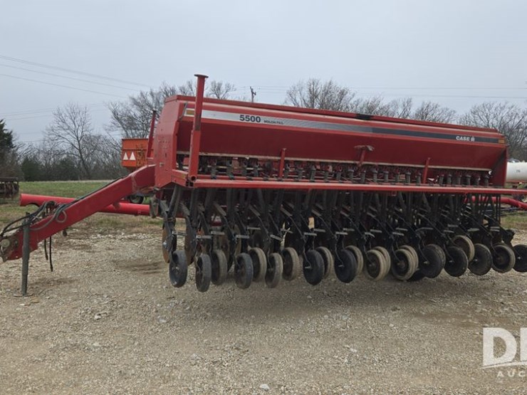case-ih-5500-image-1