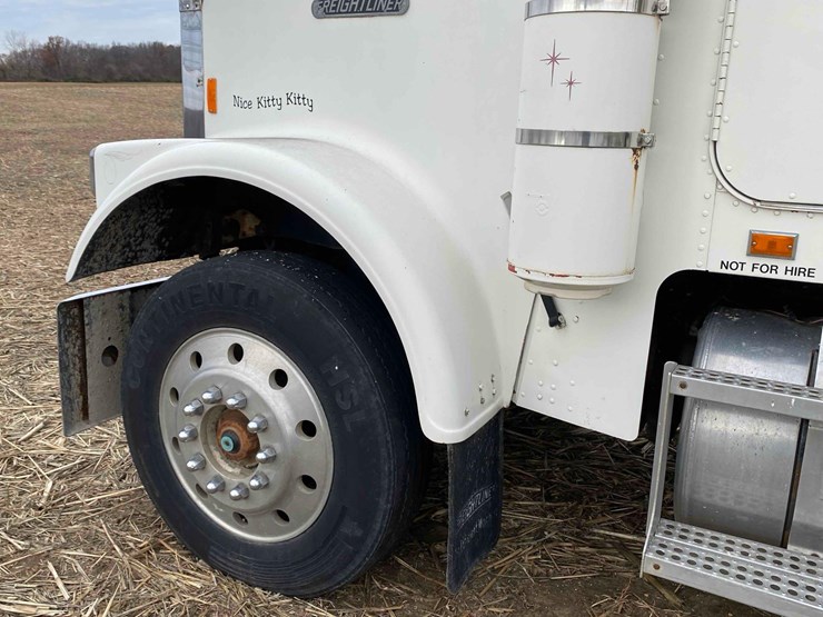 1987-freightliner-day-cab-semi-tractor-image-15