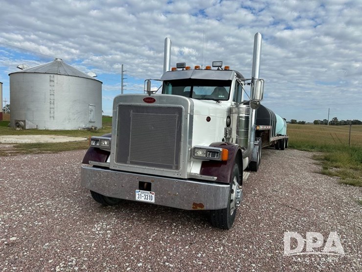 peterbilt-379-image-2