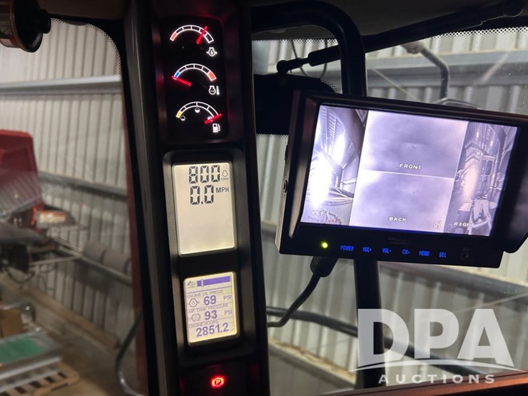 case-ih-810-image-44