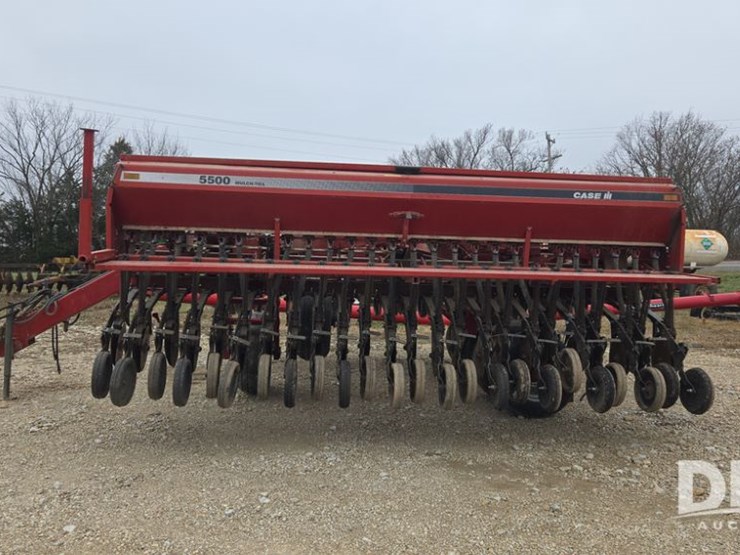 case-ih-5500-image-2