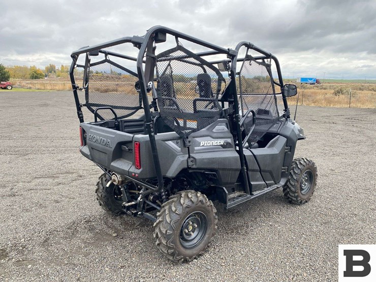 2020-honda-pioneer-700-image-5