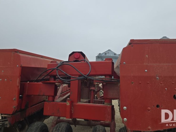 case-ih-5500-image-12
