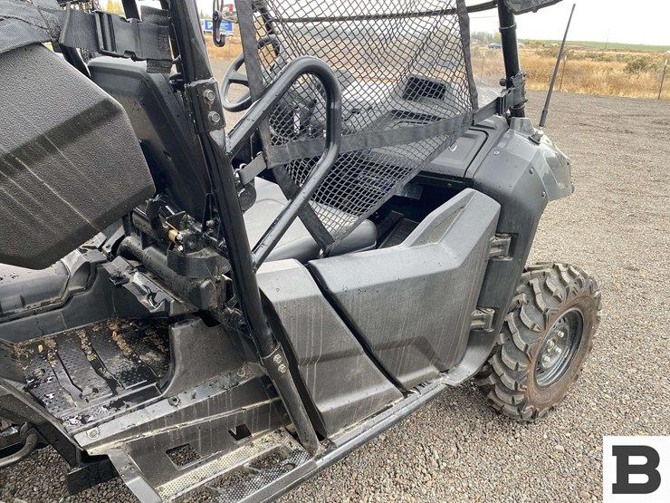 2020-honda-pioneer-700-image-25