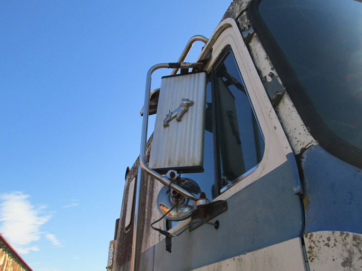 #35302-•-1985-mack-mh613-t/a-sleeper-truck-tractor-1m1ar07y6fm006361-image-21