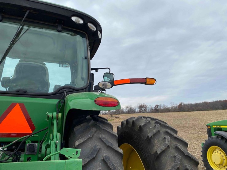 john-deere-8245r-image-17