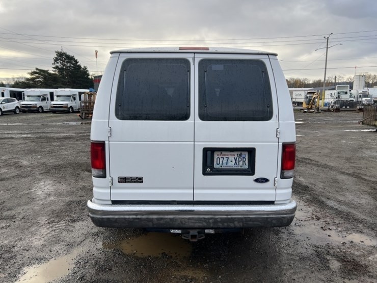 2004-ford-e350-xlt-sd-image-5