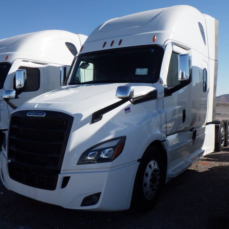 2024 FREIGHTLINER CASCADIA 126