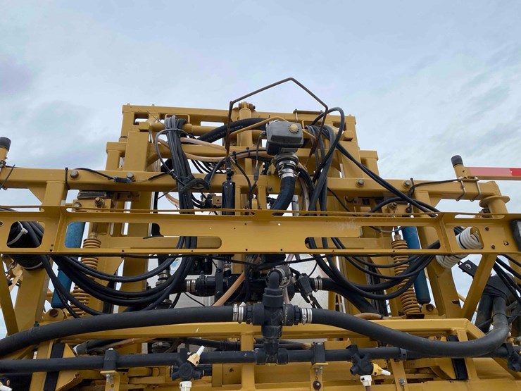 ro-gator-1184-sprayer-image-36