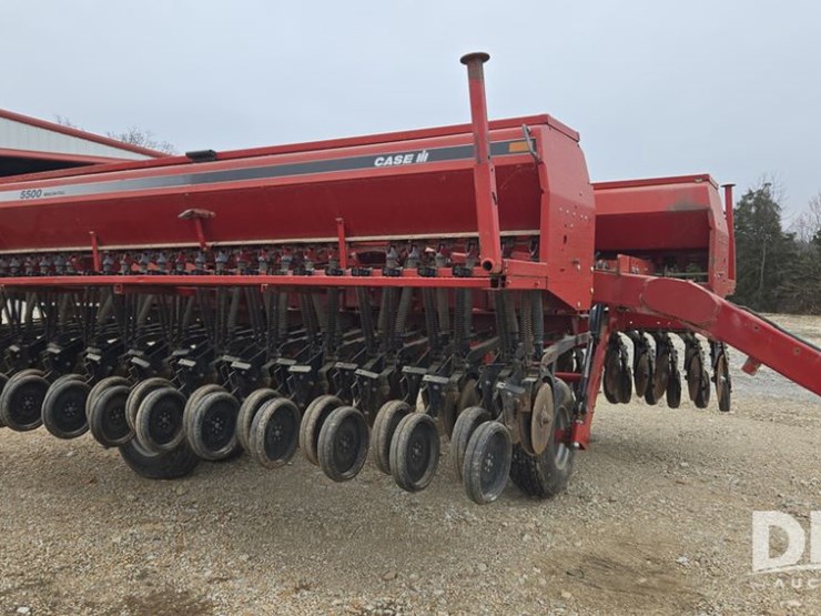 case-ih-5500-image-7