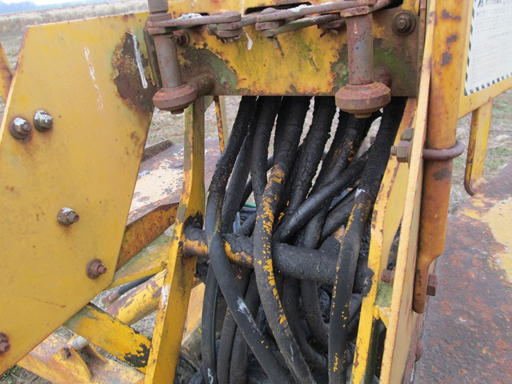 #35323-•-3pt-backhoe-attachment-image-22