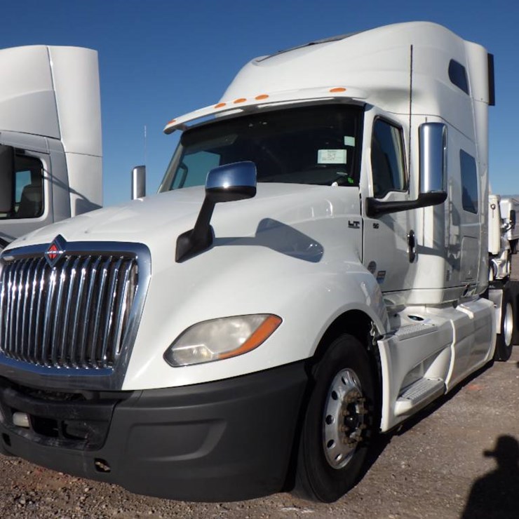 2020 INTERNATIONAL LT