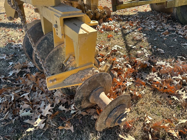 #35571-•-rome-levee-plow-w/-w&a-manufacturing-898-levee-seeder-image-5