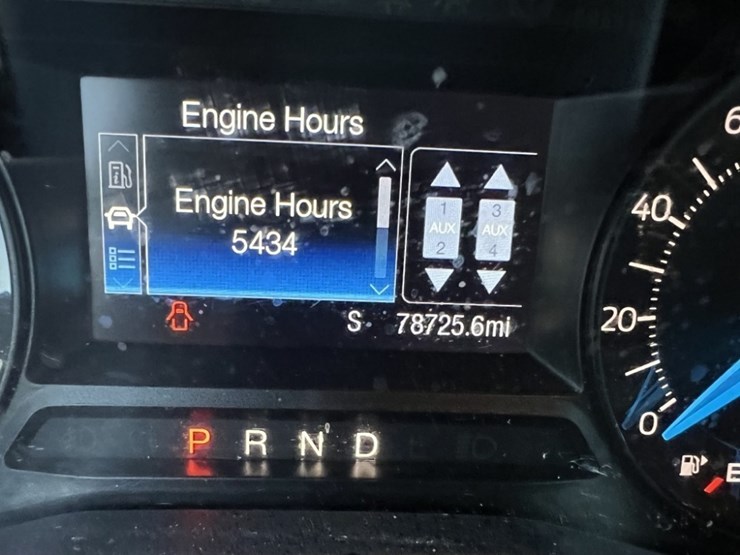 2017-ford-explorer-image-25