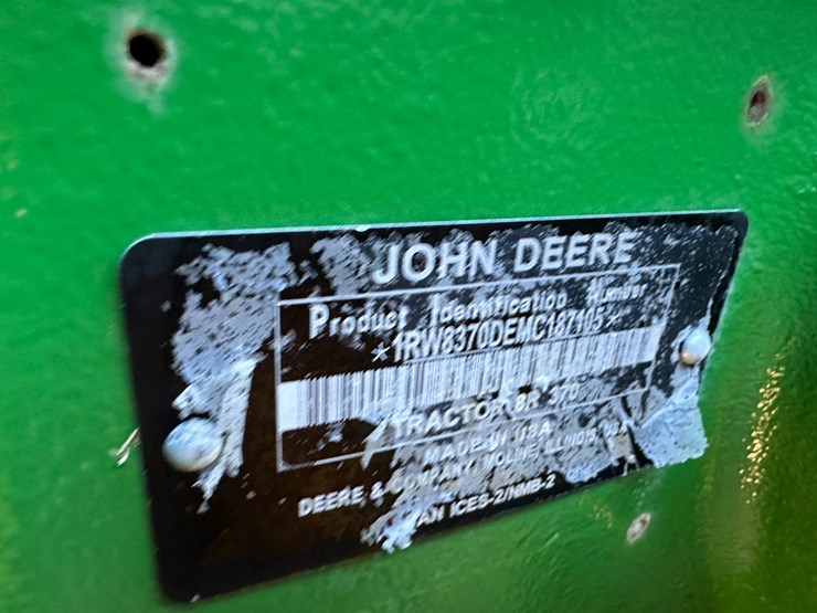 2021-john-deere-370-image-76