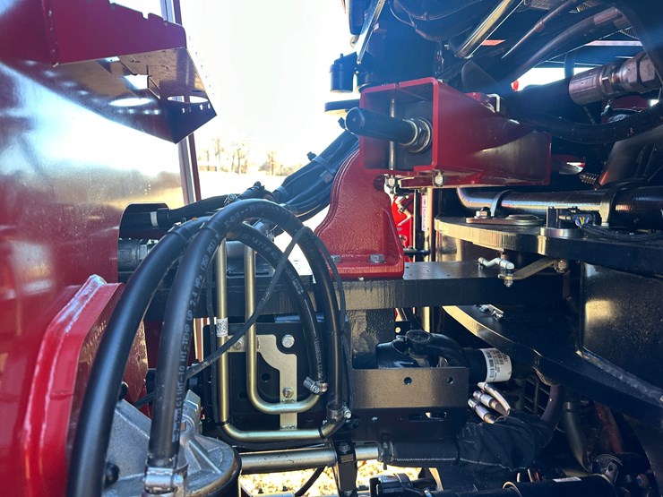 #35562-•-2023-case-470-track-tractor-image-68