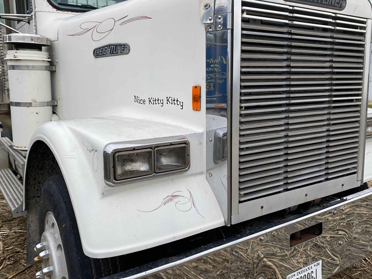1987-freightliner-day-cab-semi-tractor-image-23