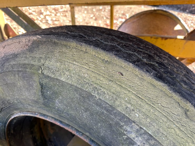 #35577-•-scott-levee-packer-w/bulldog-gooseneck-hitch-image-7