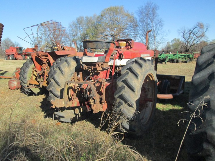 #35306-•-farmall-580-tractor-image-3