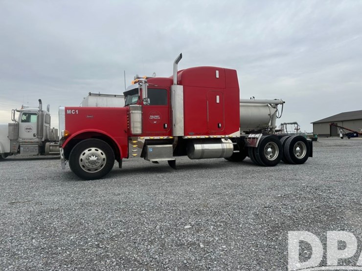 2007-peterbilt-379-image-4