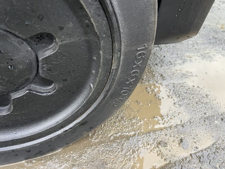 2016-hyster-s60ft-image-12