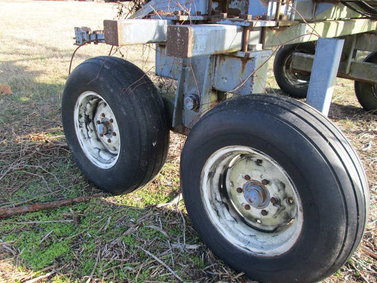 #35396-•-spray-rite-56’-30"-700gal-pull-type-sprayer-image-8