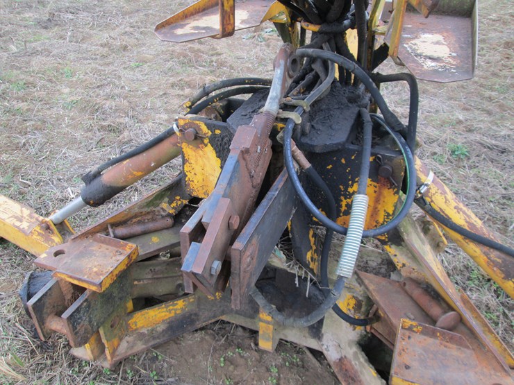 #35323-•-3pt-backhoe-attachment-image-13