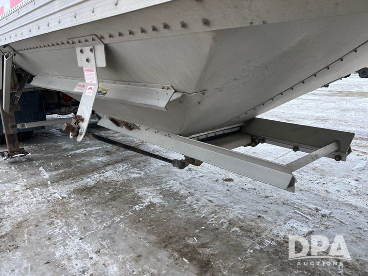 2015-timpte-grain-trailer-image-22