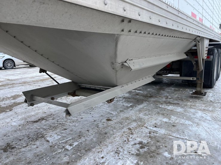 2015-timpte-grain-trailer-image-32