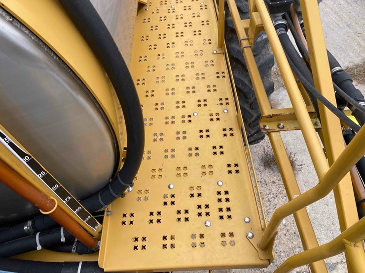 ro-gator-1184-sprayer-image-13