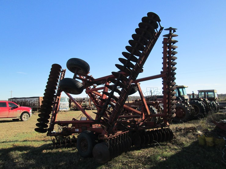 case-ih-3900-image-4