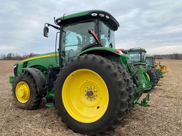 john-deere-8245r-image-6