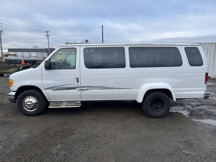 2004-ford-e350-xlt-sd-image-7