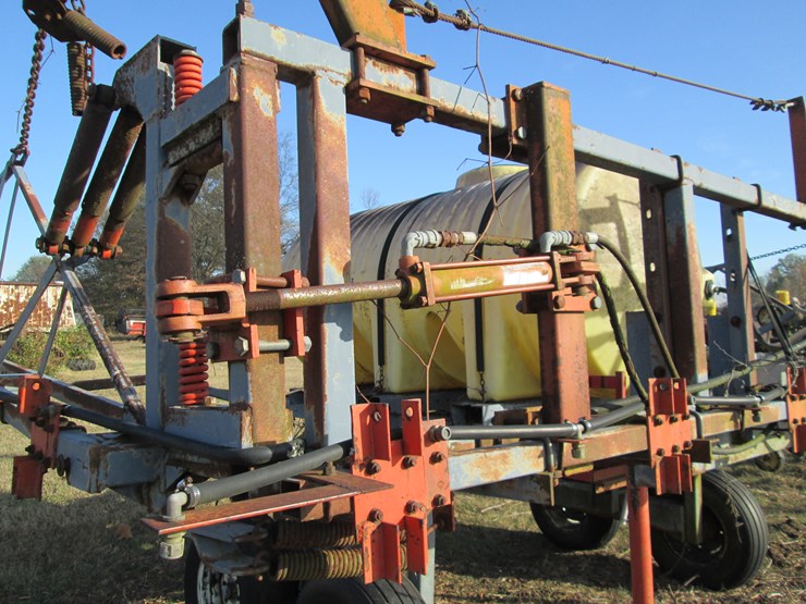 #35396-•-spray-rite-56’-30"-700gal-pull-type-sprayer-image-5