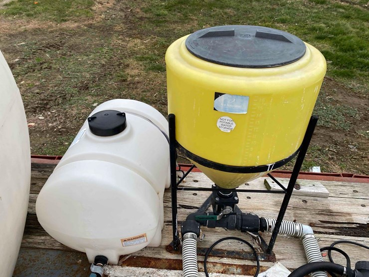 spray--trailer-image-27