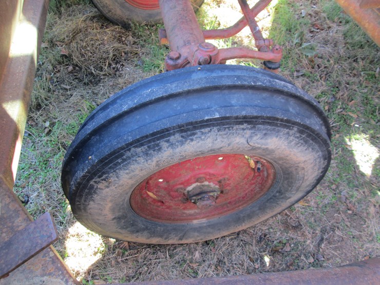 #35306-•-farmall-580-tractor-image-19