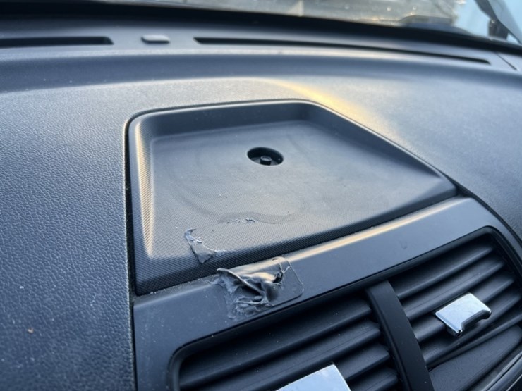 2017-ford-explorer-image-27