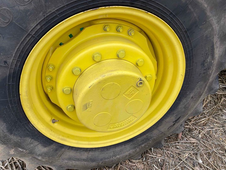 john-deere-8245r-image-42