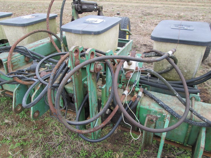 john-deere-7100-image-25