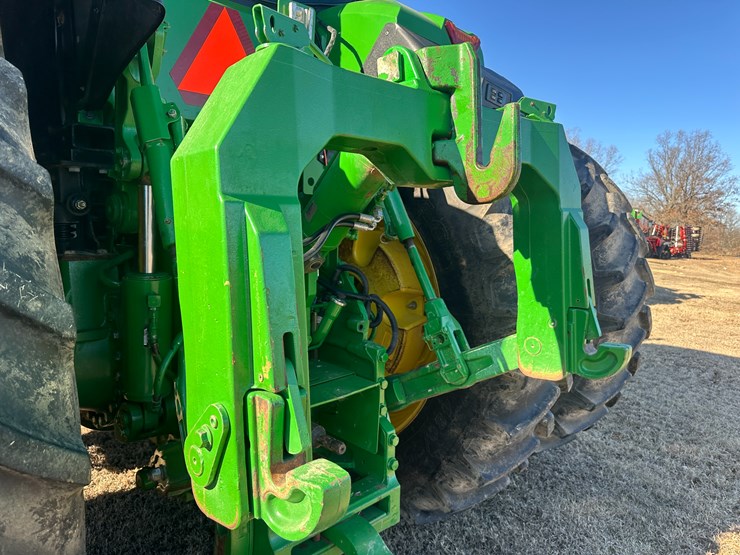 2021-john-deere-370-image-28