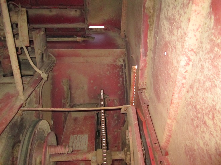 case-ih-1680-image-30