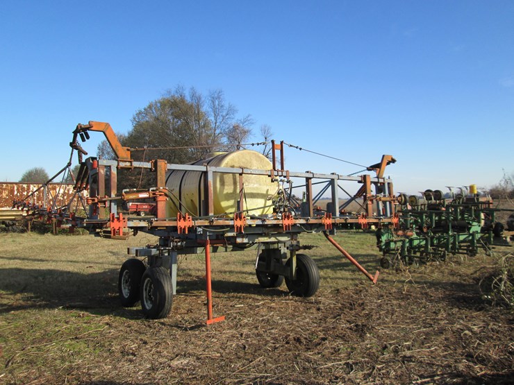 #35396-•-spray-rite-56’-30"-700gal-pull-type-sprayer-image-4