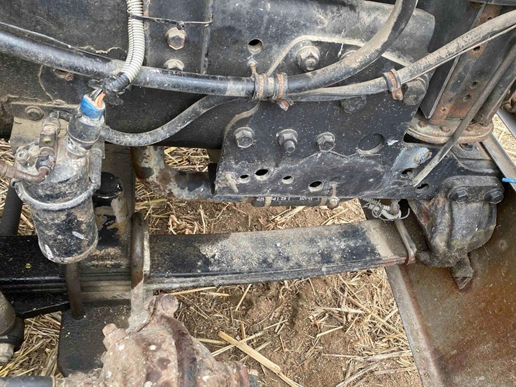 1987-freightliner-day-cab-semi-tractor-image-33