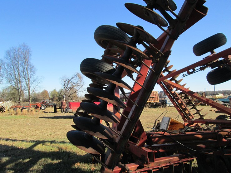 case-ih-3900-image-9