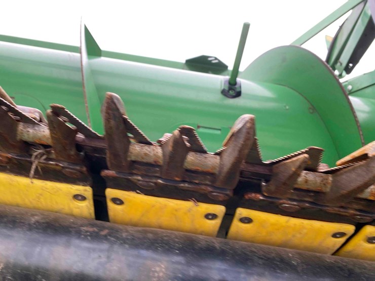 john-deere-630f-image-42