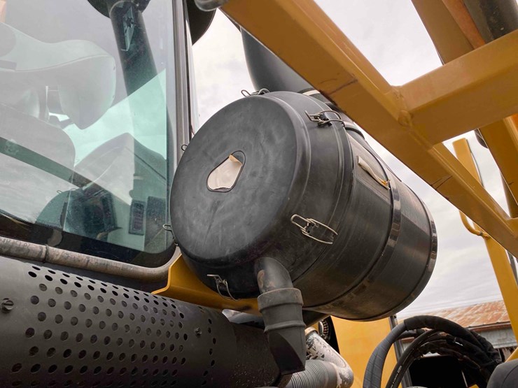 ro-gator-1184-sprayer-image-80