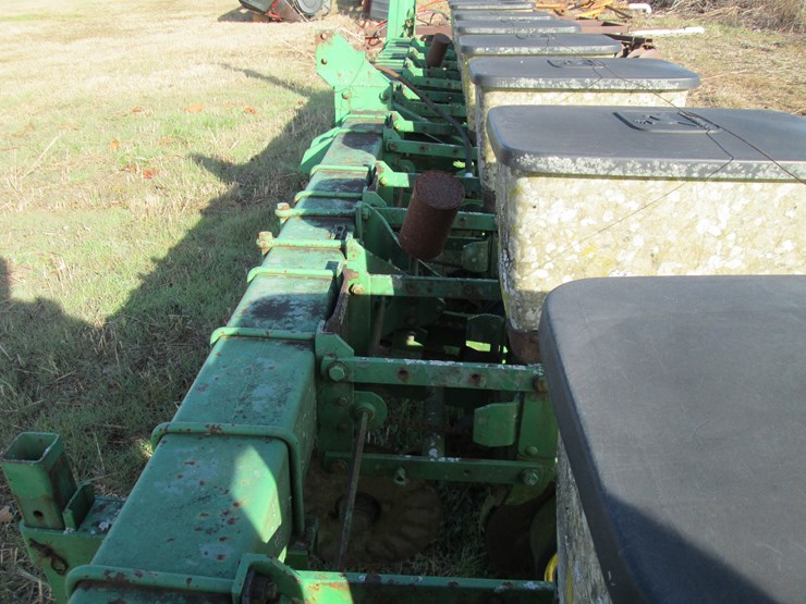 john-deere-7100-image-8