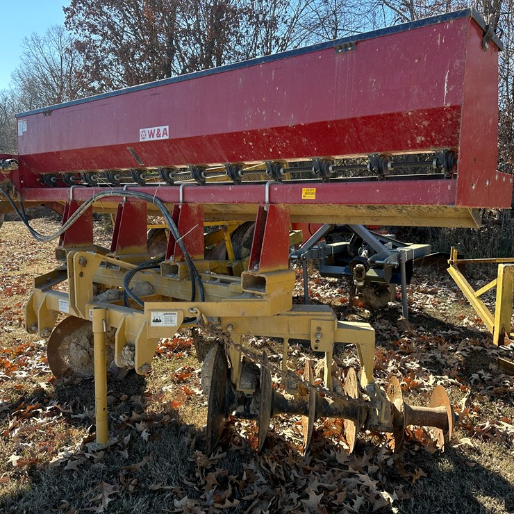 #35571 • Rome Levee Plow w/ W&A Manufacturing 898 Levee Seeder